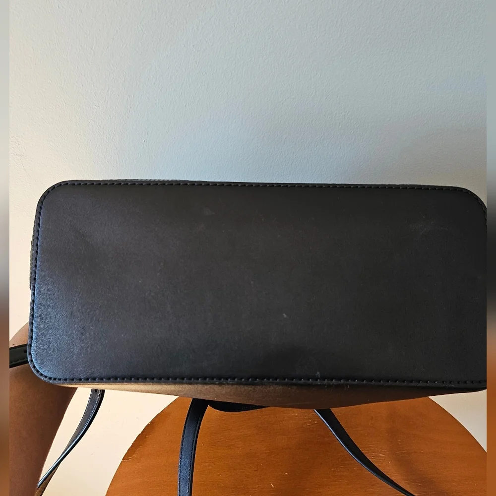 Michael Kors Embossed Cindy LG Backpack - Picture 7 of 10